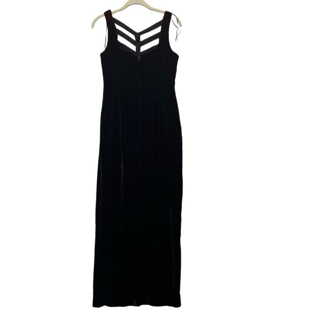 90’s Vintage De Laru Linda Bernell Velvet Gown Burgundy Sz. 9/10